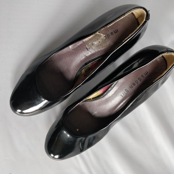 Madden Girl Black Heels 10 - Picture 3 of 8